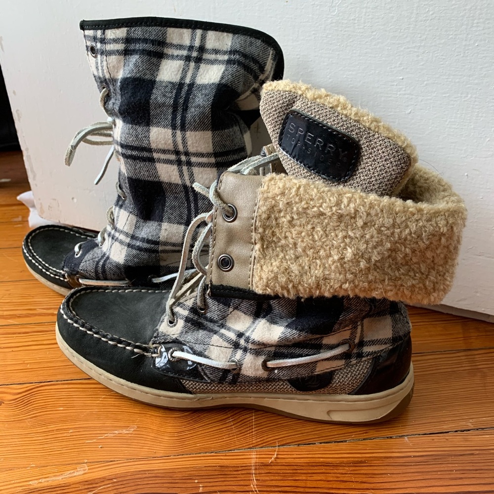 Sperry winter boots size 8.5
